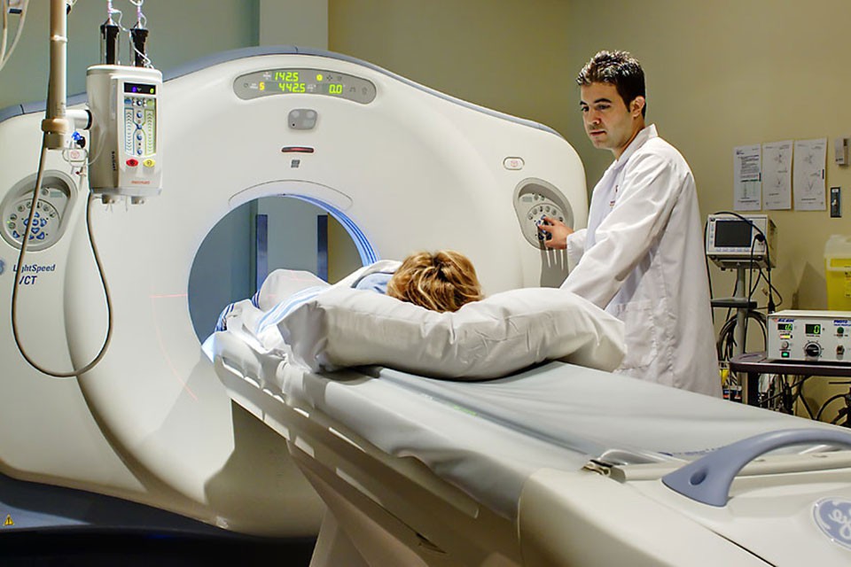 équipement de Tomodensitomètre des cliniques Radiméd